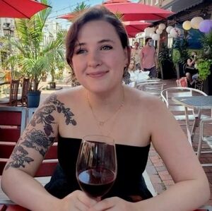 Meet your Posher, Liz